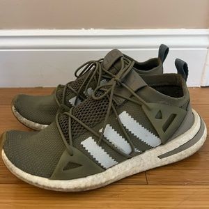 Adidas CloudFoam Sneakers